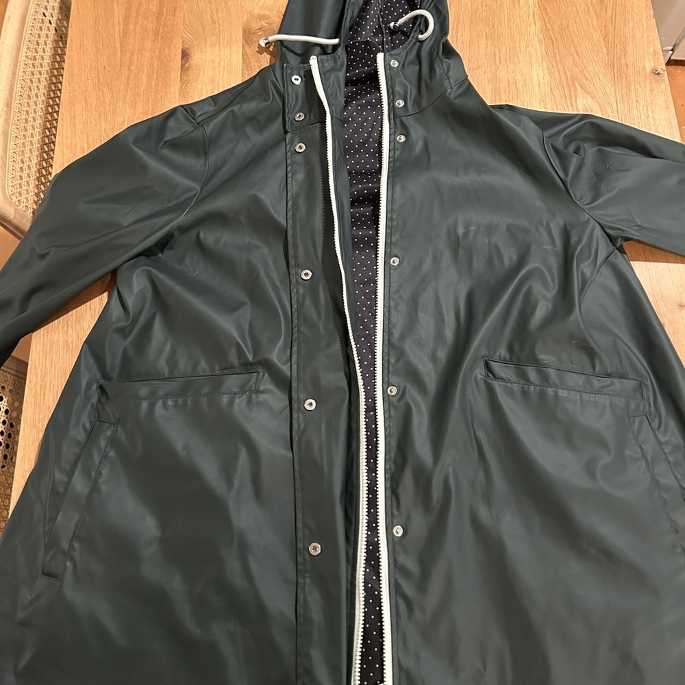 Zara Women’s Dark Grey Raincoat with Hood